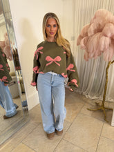 Load image into Gallery viewer, Bow