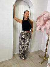 Load image into Gallery viewer, Buffy