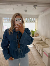 Load image into Gallery viewer, Ellie