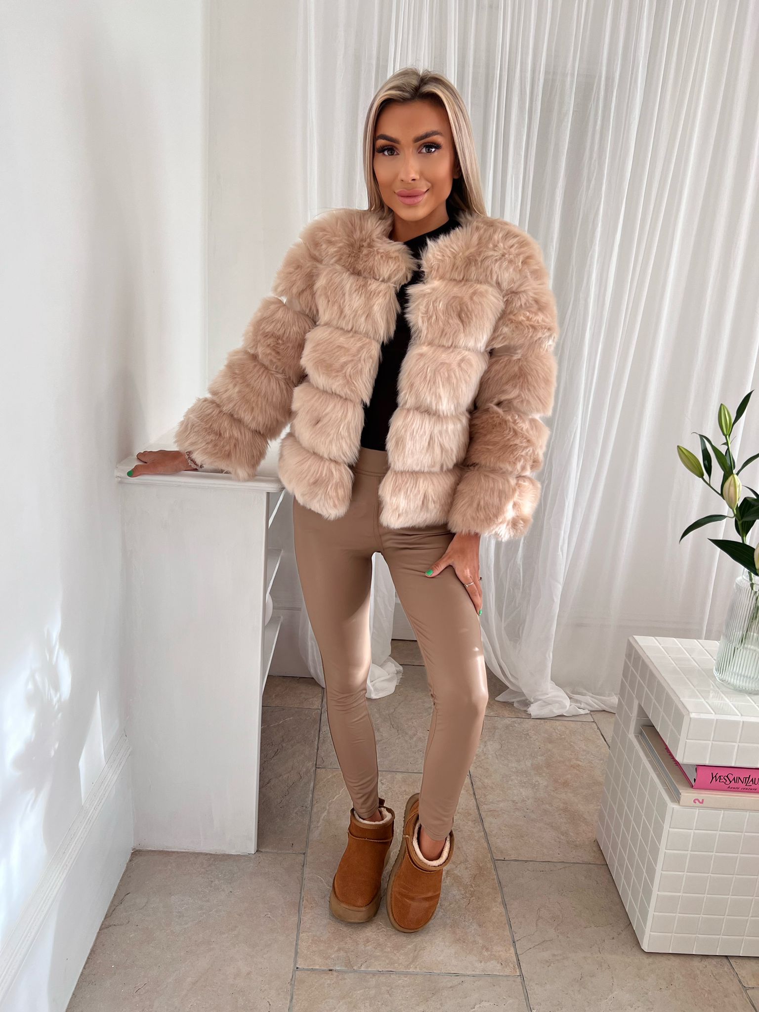 Beige fur deals coat outfit