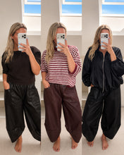 Load image into Gallery viewer, Natalie - Pu leather balloon trousers
