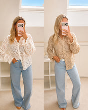 Load image into Gallery viewer, Mavis - Soft lace scrunch cuff shirt
