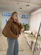 Load image into Gallery viewer, Jacket of Dreams - Woven camel
