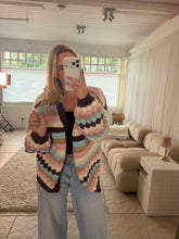 Load image into Gallery viewer, Astrid - Chunky knit cardigan
