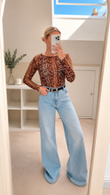Load image into Gallery viewer, Skylar - Bambi cashmere blend too
