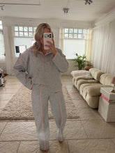 Load image into Gallery viewer, Hallie - Grey
