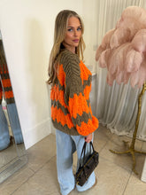 Load image into Gallery viewer, Pumpkin
