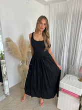 Load image into Gallery viewer, Verona - Black

