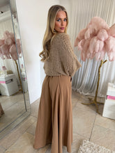 Load image into Gallery viewer, Ellie
