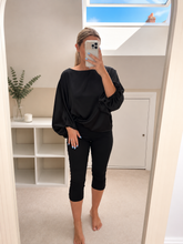 Load image into Gallery viewer, Sunny - Tailored Capri Trousers
