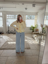 Load image into Gallery viewer, Betsy - Lemon
