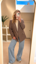 Load image into Gallery viewer, Kinsley - check casual blazer
