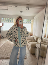 Load image into Gallery viewer, Robyn - Mint Borg ditsy floral fleece
