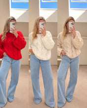 Load image into Gallery viewer, Rochelle - Chunky knit soft jumper
