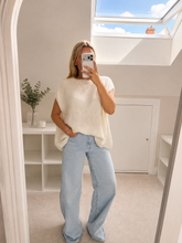 Load image into Gallery viewer, Blaire - Oversized knit vest
