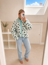 Load image into Gallery viewer, Robyn - Mint Borg ditsy floral fleece
