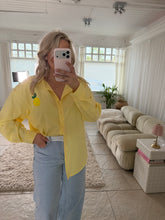 Load image into Gallery viewer, Lemon
