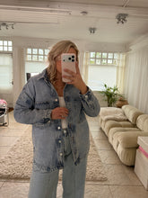 Load image into Gallery viewer, Diesel
