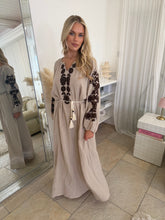 Load image into Gallery viewer, Skye - Beige
