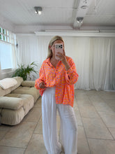 Load image into Gallery viewer, Bowie - Orange Leopard
