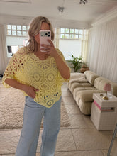 Load image into Gallery viewer, Rosalinda - Lemon
