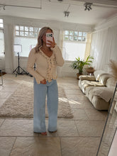 Load image into Gallery viewer, Betsy - Beige
