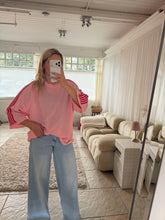 Load image into Gallery viewer, Riri - Oversized soft pink 3/4 sleeve knit
